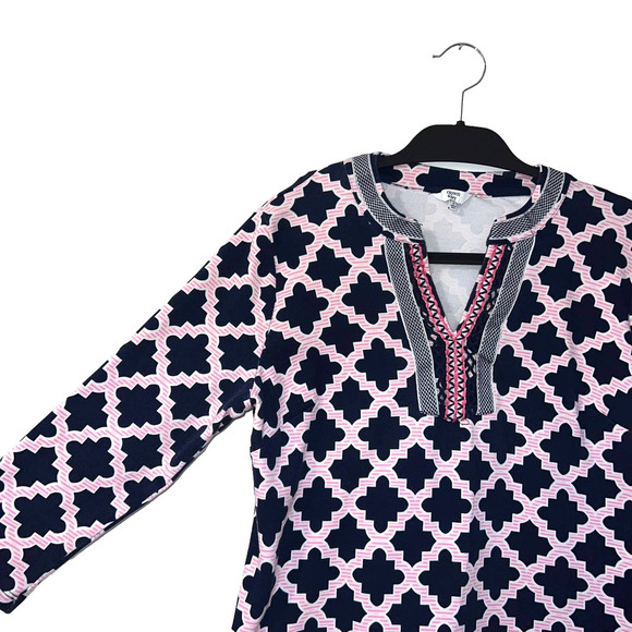 Crown and Ivy Prep Nautical Texture Embroidery Novelty Print Tunic - Size Medium - Picture 4 of 9